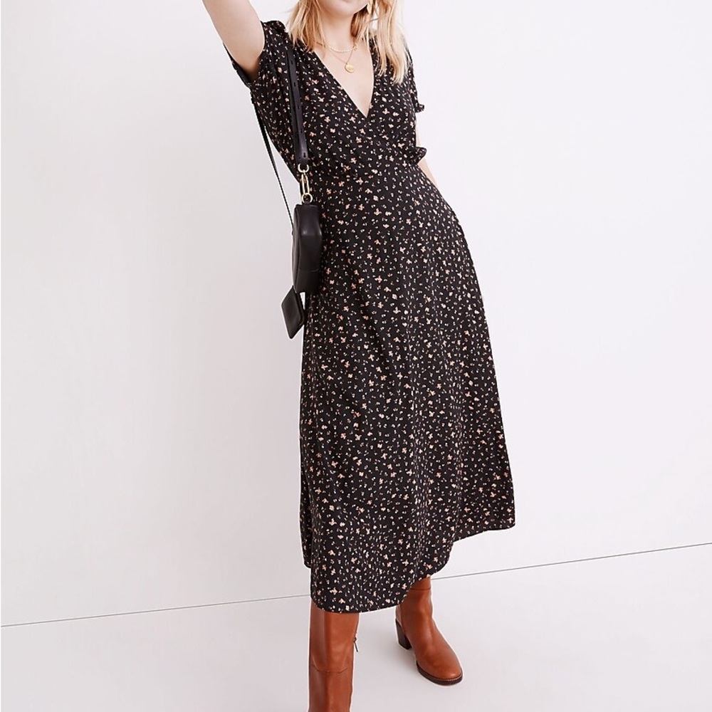 COPY - Madewell Puff-Sleeve Faux-Wrap Midi Dress in Stem Scatter size 0 fits sm…